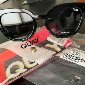 Quay Sunglasses -NOOSA - BLACK/SMOKE POLARIZED